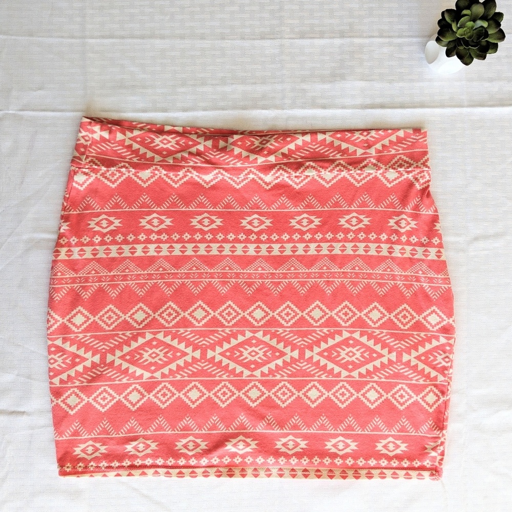Rue 21 Coral and Cream Soft Stretch Skirt